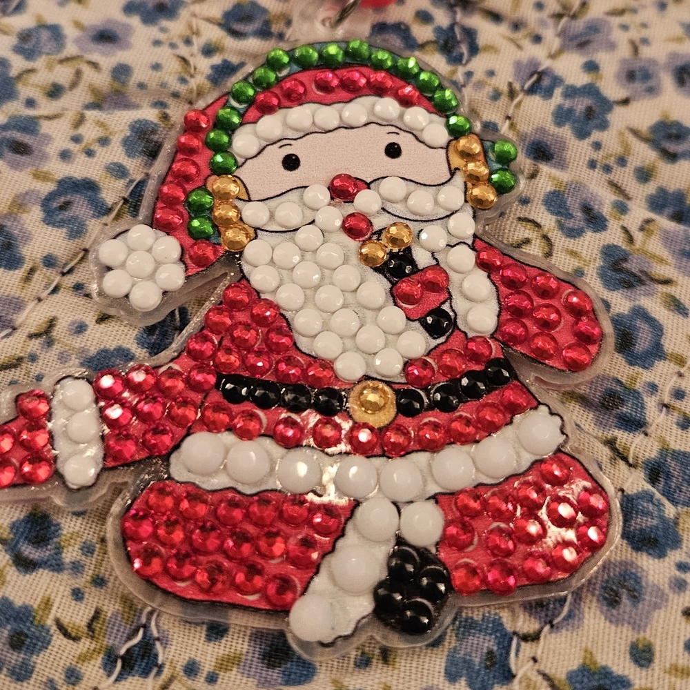 Festive Santa Key Holder - Picture 1 of 2